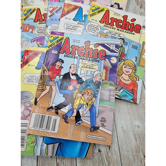 The Archie Digest Library Archie Digest Magazine Lot of 25 Books - Picture 11 of 12